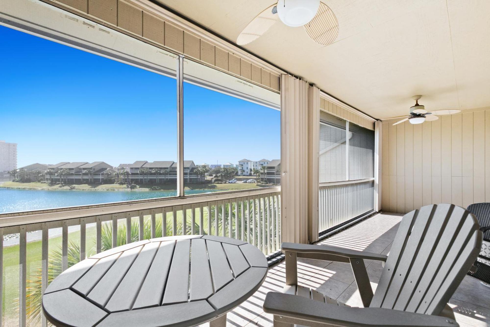 Seascape Lakefront Villas دستين الغرفة الصورة
